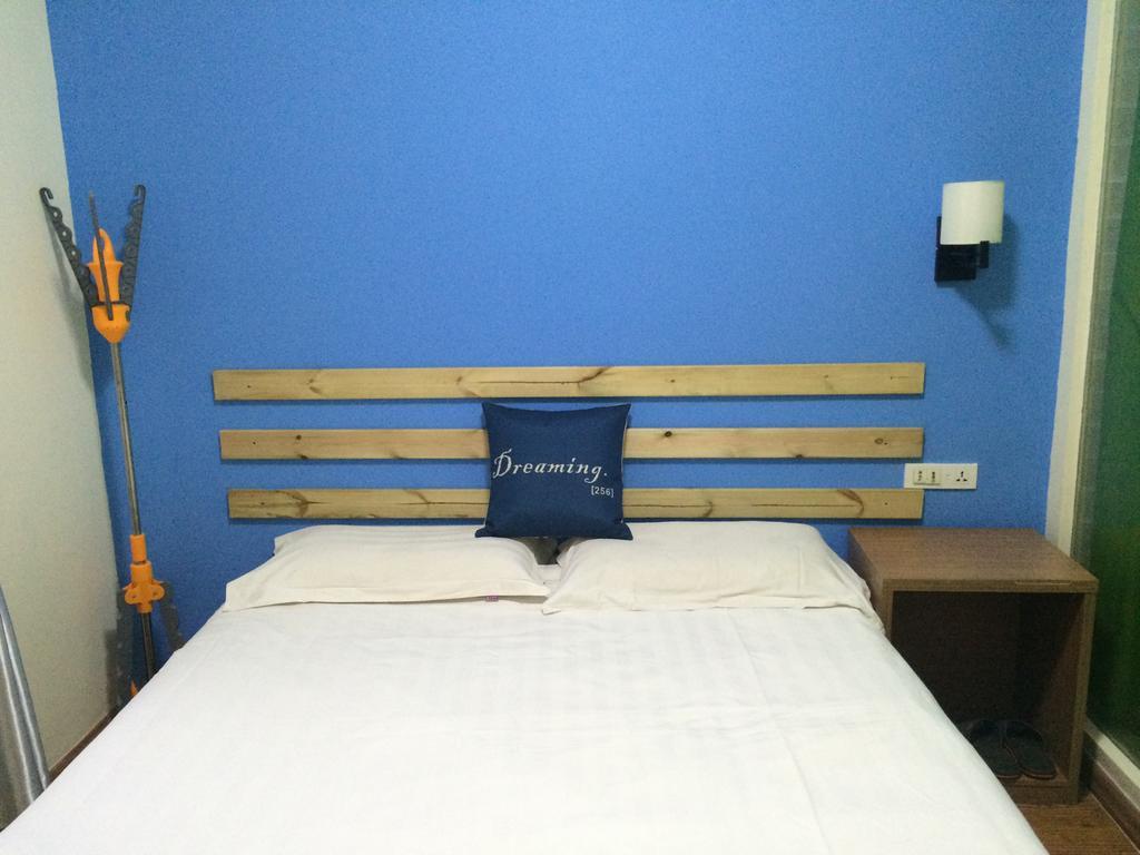 Xi'An Rainbow Youth Hotel 外观 照片