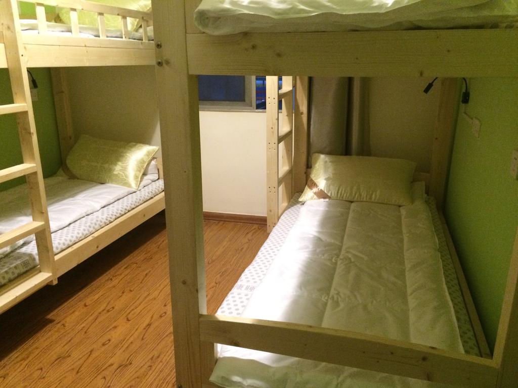 Xi'An Rainbow Youth Hotel 外观 照片
