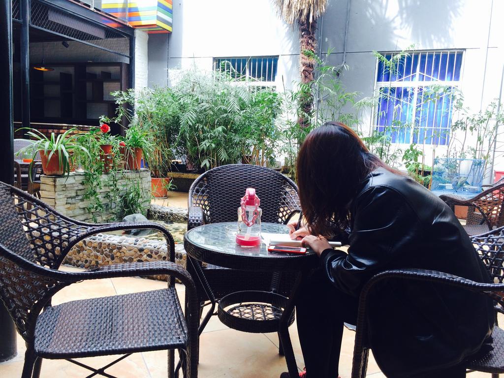 Xi'An Rainbow Youth Hotel 外观 照片