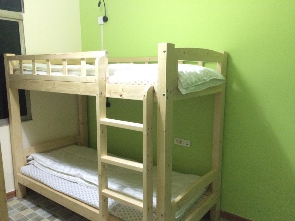 Xi'An Rainbow Youth Hotel 外观 照片