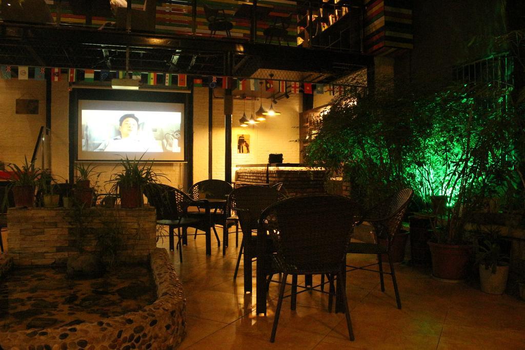 Xi'An Rainbow Youth Hotel 外观 照片