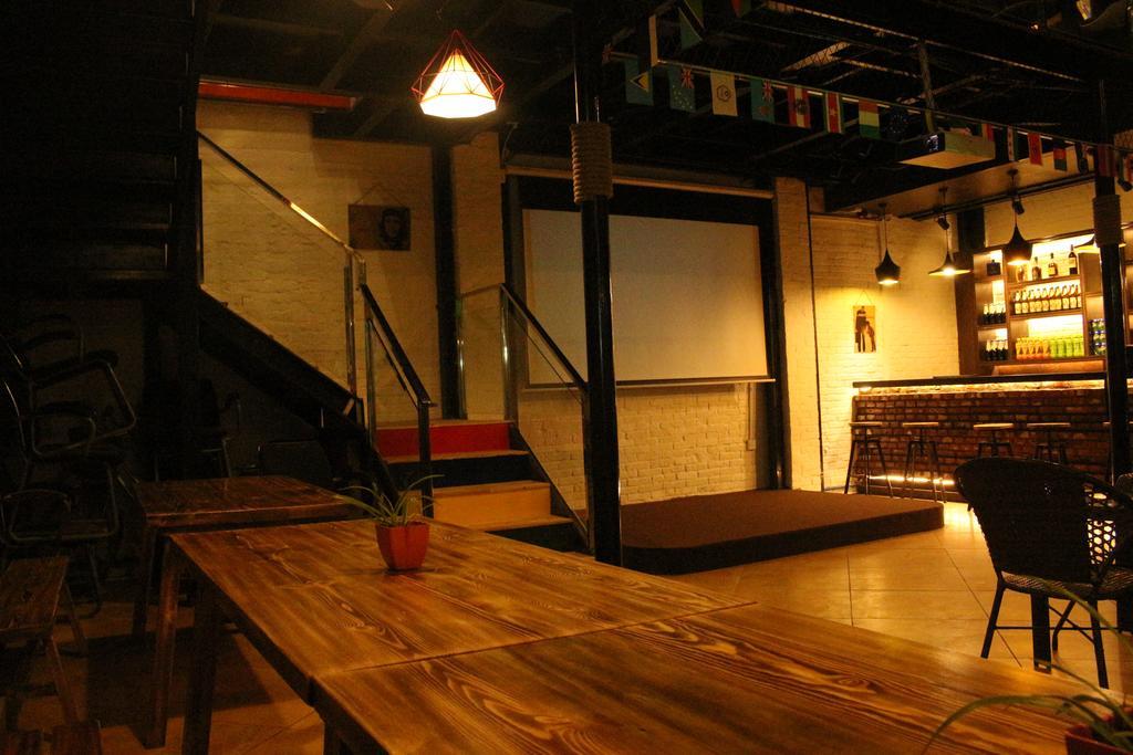 Xi'An Rainbow Youth Hotel 外观 照片