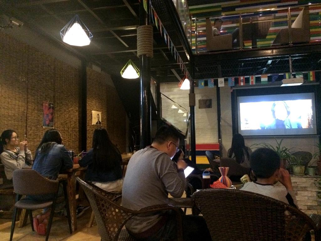 Xi'An Rainbow Youth Hotel 外观 照片