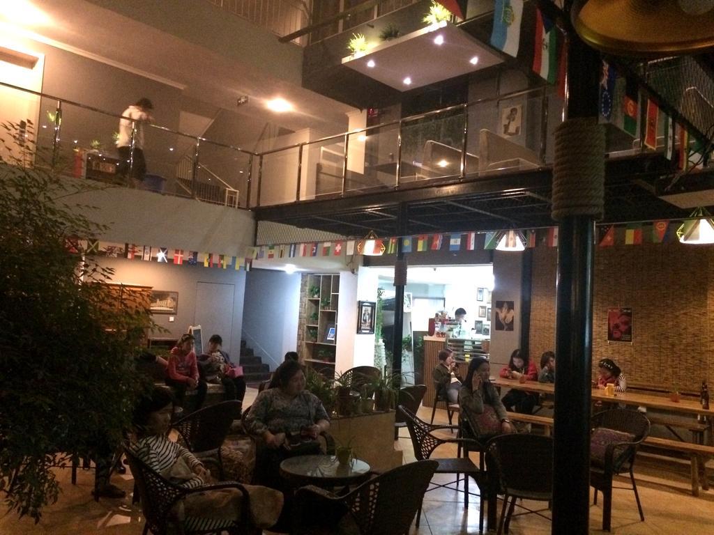 Xi'An Rainbow Youth Hotel 外观 照片
