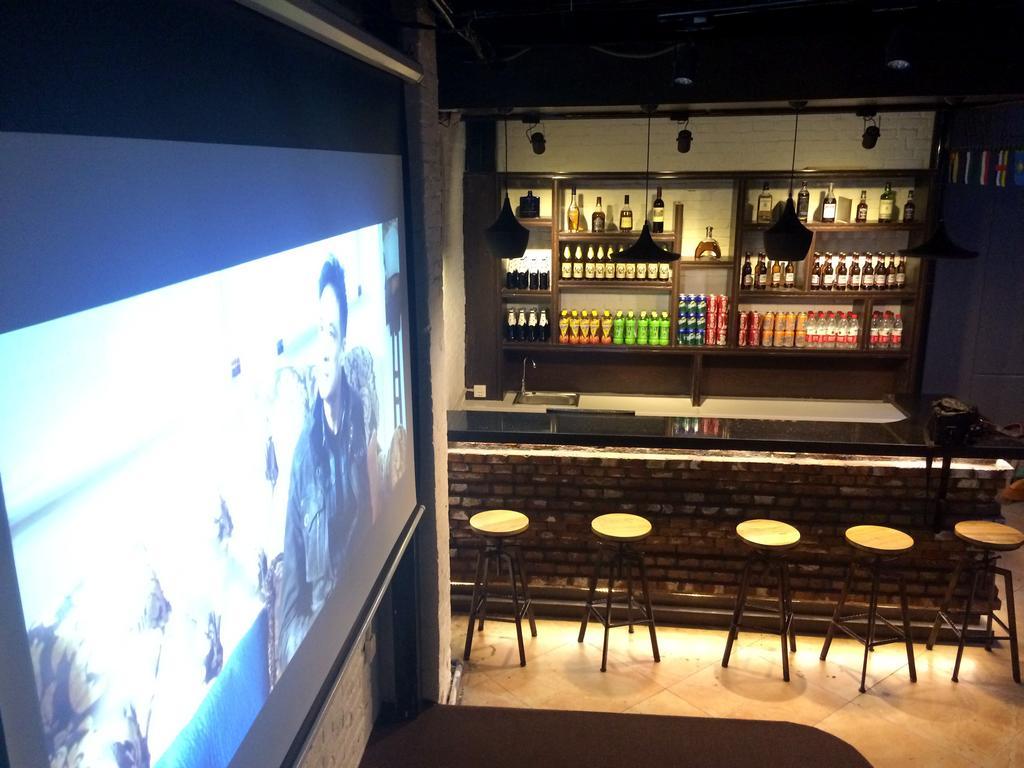 Xi'An Rainbow Youth Hotel 外观 照片