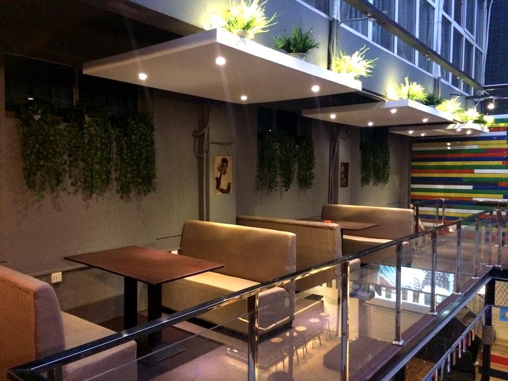 Xi'An Rainbow Youth Hotel 外观 照片